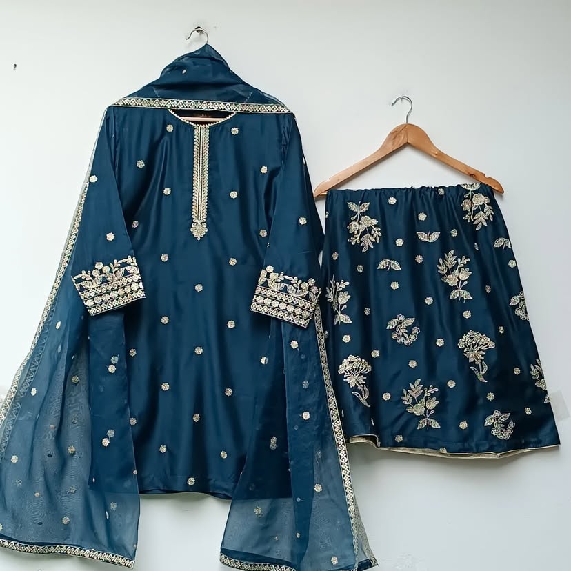Afrooz Three Piece